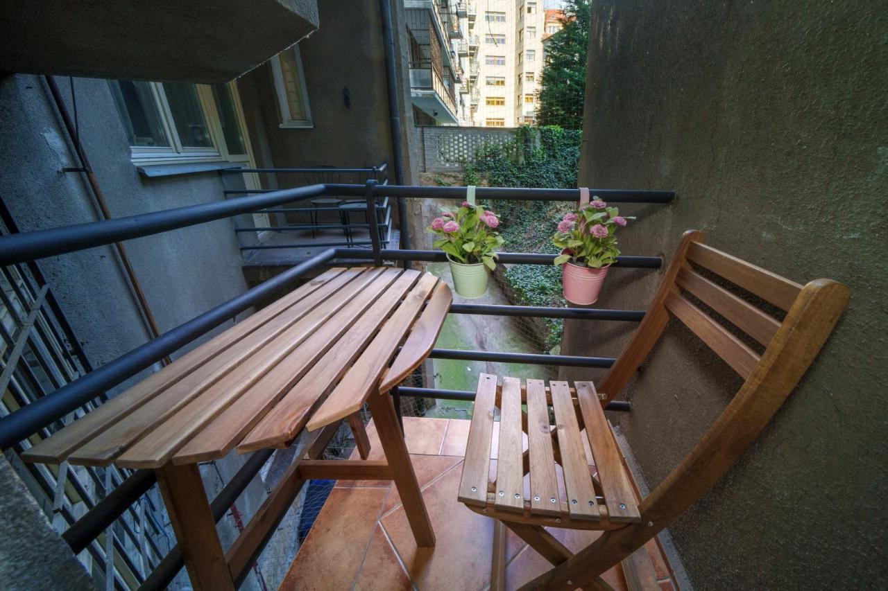 Dlouha Apartment With Balcony Prag Exterior foto